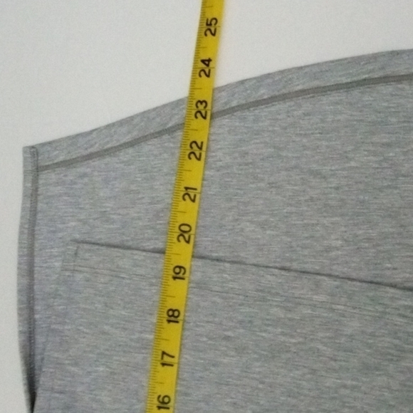 New Balance Hooded Jersey Crop Top, M, Heather Grey, Short sleeve, High … - Picture 14 of 14